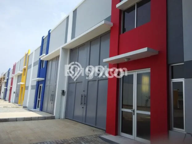 Unit Gudang Paling Strategis di Karawang Timur Karawang dengan LB 264m2 Unit Gudang Paling Strategis di Karawang Timur Karawang dengan LB 264m2