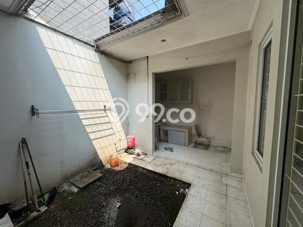 Rumah Modern Cantik 2 KT Siap Huni di Ciputat Rumah Modern Cantik 2 KT Siap Huni di Ciputat