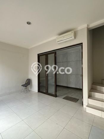 Hunian Nyaman Asri 2 KT Siap Huni di Graha Raya Tangerang Selatan Hunian Nyaman Asri 2 KT Siap Huni di Graha Raya Tangerang Selatan