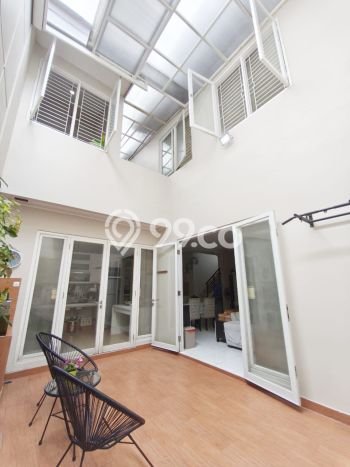 Dijual Rumah Premium dengan Fasilitas Sekitar Lengkap di BSD, Tangerang Selatan Dijual Rumah Premium dengan Fasilitas Sekitar Lengkap di BSD, Tangerang Selatan