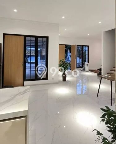 Hunian Mewah LB 129m2 Siap Pakai Desain Elegan di Bintaro, Tangerang Selatan Hunian Mewah LB 129m2 Siap Pakai Desain Elegan di Bintaro, Tangerang Selatan