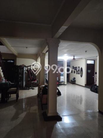 Rumah Elit LB 525m2 Siap Huni Desain Elegan di Pondok Bambu, Jakarta Timur Rumah Elit LB 525m2 Siap Huni Desain Elegan di Pondok Bambu, Jakarta Timur