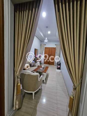 Rumah Elit Modern Tanpa Renovasi di Klender Jakarta Timur Rumah Elit Modern Tanpa Renovasi di Klender Jakarta Timur