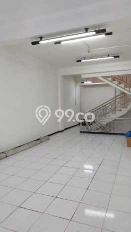 Ruko Komersial Disewakan di Kelapa Gading Jakarta Utara Luas 76m2 Ruko Komersial Disewakan di Kelapa Gading Jakarta Utara Luas 76m2
