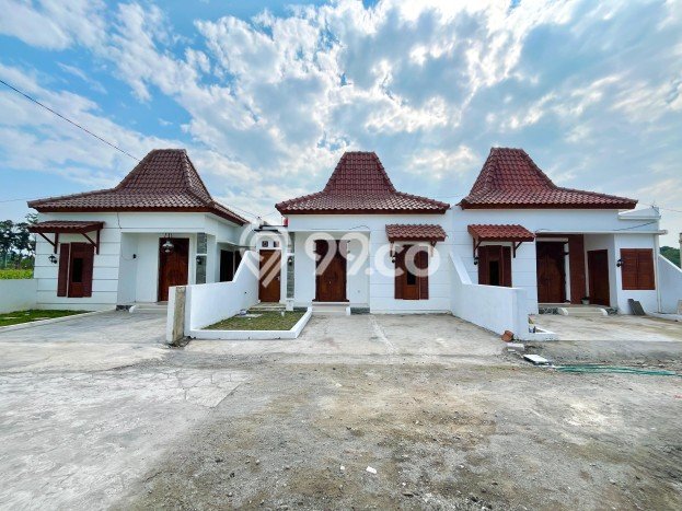 Jual Cepat Rumah LB 36m2m² di Lokasi Strategis, Sleman Jual Cepat Rumah LB 36m2m² di Lokasi Strategis, Sleman