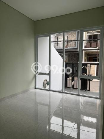 Siap Huni Rumah Mewah 4 Kamar di Kelapa Gading Dekat ke Mana Pun Siap Huni Rumah Mewah 4 Kamar di Kelapa Gading Dekat ke Mana Pun
