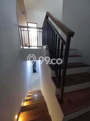 Hunian Cantik Modern Lb 150m2 di Ciputat, Tangerang Selatan Hunian Cantik Modern Lb 150m2 di Ciputat, Tangerang Selatan