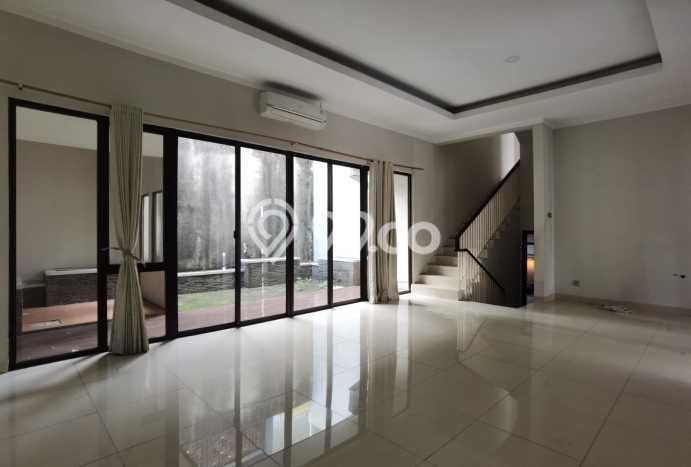 Hunian Elit LB 233m2 Siap Pakai Desain Elegan di Bintaro, Tangerang Selatan Hunian Elit LB 233m2 Siap Pakai Desain Elegan di Bintaro, Tangerang Selatan