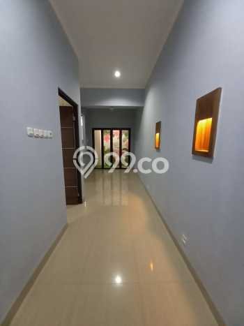 Hunian Cantik Modern Lb 150m2 di Ciputat, Tangerang Selatan Hunian Cantik Modern Lb 150m2 di Ciputat, Tangerang Selatan