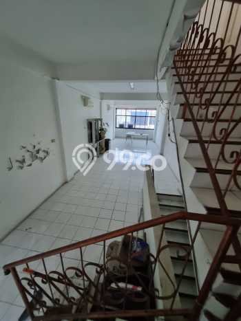 Ruko Kawasan Komersial di Pinangsia, Luas 264m², Ramai Ruko Kawasan Komersial di Pinangsia, Luas 264m², Ramai