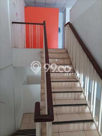 LOKASI BISNIS! Ruko For Rent di Batu Ceper, Luas 450m², Jalan Utama LOKASI BISNIS! Ruko For Rent di Batu Ceper, Luas 450m², Jalan Utama
