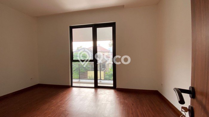 Dijual Rumah 4 Kamar Lokasi Strategis Nyaman dan Strategis di Cinere Dijual Rumah 4 Kamar Lokasi Strategis Nyaman dan Strategis di Cinere