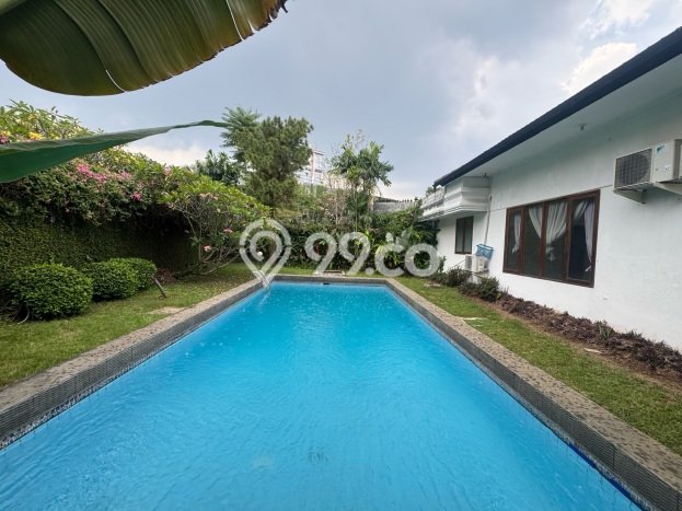 Rumah Luxury Modern Tanpa Renovasi di Kemang Jakarta Selatan Rumah Luxury Modern Tanpa Renovasi di Kemang Jakarta Selatan