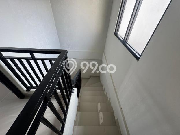 Rumah Strategis Minimalis Lb 71m2 di Cinere, Depok Rumah Strategis Minimalis Lb 71m2 di Cinere, Depok