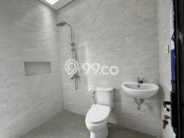 Jual Rumah Strategis Bagus Punya 4 KT di Cinere Depok SHM Jual Rumah Strategis Bagus Punya 4 KT di Cinere Depok SHM