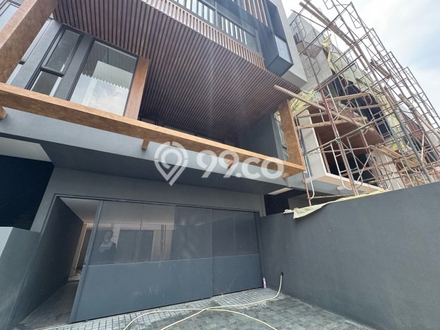 Rumah Mewah LB 450m2 Siap Pakai Desain Elegan di Kemang, Jakarta Selatan Rumah Mewah LB 450m2 Siap Pakai Desain Elegan di Kemang, Jakarta Selatan