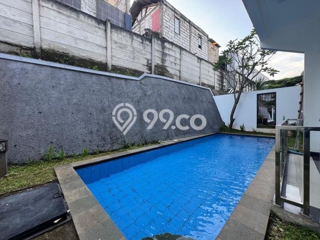 Hunian Mewah Siap Huni LT 272m2 di Cilandak, Jakarta Selatan Hunian Mewah Siap Huni LT 272m2 di Cilandak, Jakarta Selatan