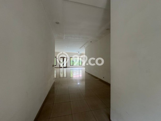 Rumah Luxury Modern Tanpa Renovasi di Kemang Jakarta Selatan Rumah Luxury Modern Tanpa Renovasi di Kemang Jakarta Selatan