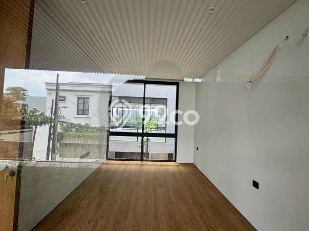 Rumah Mewah LB 450m2 Siap Pakai Desain Elegan di Kemang, Jakarta Selatan Rumah Mewah LB 450m2 Siap Pakai Desain Elegan di Kemang, Jakarta Selatan