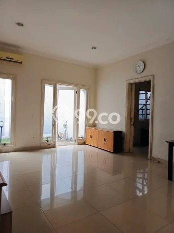 Sewa Rumah Harga Terjangkau di Gading Serpong Tangerang dengan 4 Kamar Tidur Sewa Rumah Harga Terjangkau di Gading Serpong Tangerang dengan 4 Kamar Tidur