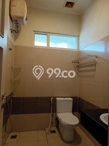 Sewa Rumah Harga Terjangkau di Gading Serpong Tangerang dengan 4 Kamar Tidur Sewa Rumah Harga Terjangkau di Gading Serpong Tangerang dengan 4 Kamar Tidur