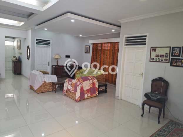 For Sale! Luxury House LT 354m2 Desain Modern di Meruya For Sale! Luxury House LT 354m2 Desain Modern di Meruya