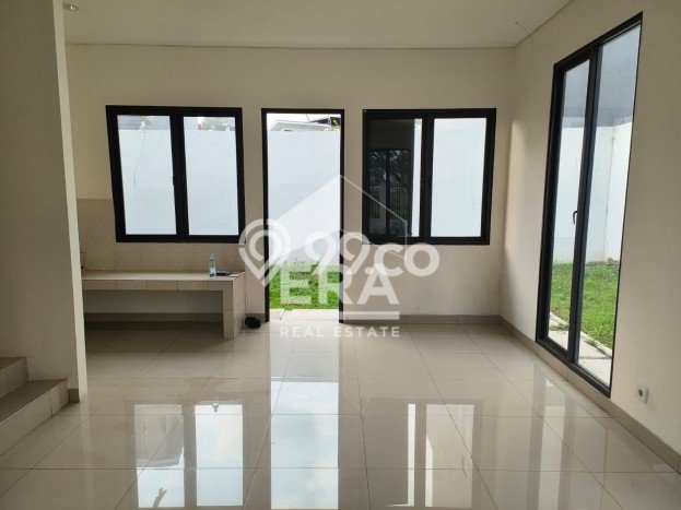 Ready to Use! Premium House LT 204m2 Desain Elegan di Jakarta Garden City Ready to Use! Premium House LT 204m2 Desain Elegan di Jakarta Garden City