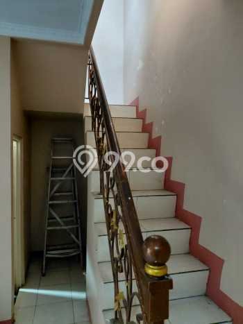 Disewakan! Rumah 4 Kamar Tidur &
2 Kamar Mandi di Harapan Indah, Bekasi Disewakan! Rumah 4 Kamar Tidur &
2 Kamar Mandi di Harapan Indah, Bekasi