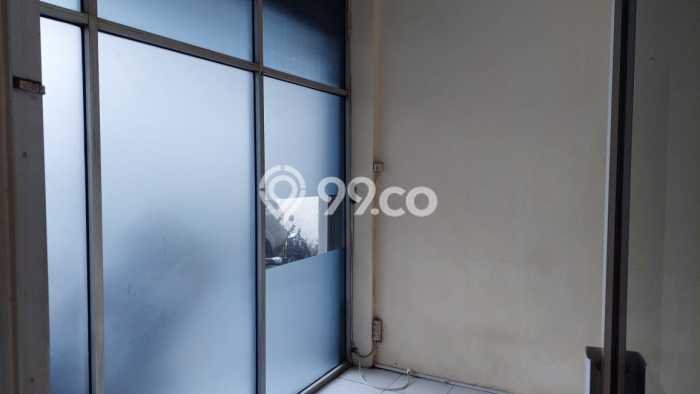 Ruko Bagus Dijual LB 216m2 Lokasi Strategis Jakarta Selatan Area Cocok untuk Berbisnis Ruko Bagus Dijual LB 216m2 Lokasi Strategis Jakarta Selatan Area Cocok untuk Berbisnis