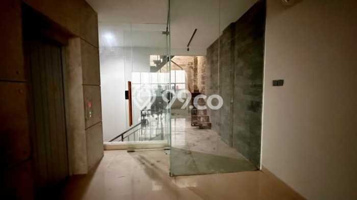 Unit Ruko Dijual di Jakarta Utara LT 75m2 & LB 420m2 Unit Ruko Dijual di Jakarta Utara LT 75m2 & LB 420m2