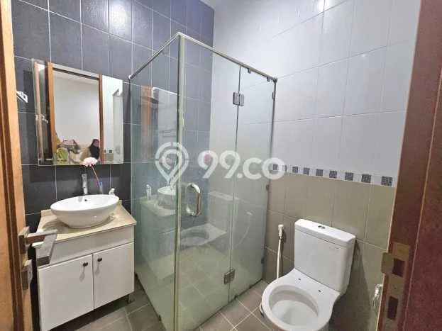 Rumah Elit Modern Tanpa Renovasi di Pondok Indah Jakarta Selatan Rumah Elit Modern Tanpa Renovasi di Pondok Indah Jakarta Selatan