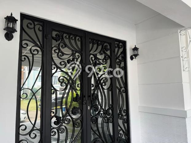 For Sale! Luxury House LT 200m2 Desain Modern di BSD For Sale! Luxury House LT 200m2 Desain Modern di BSD