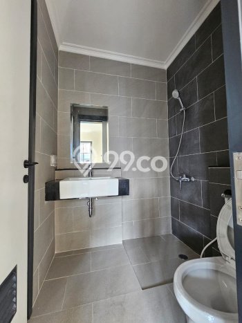 Dijual Hunian Rumah Terawat 4 KT di Gading Serpong, Tangerang Dijual Hunian Rumah Terawat 4 KT di Gading Serpong, Tangerang