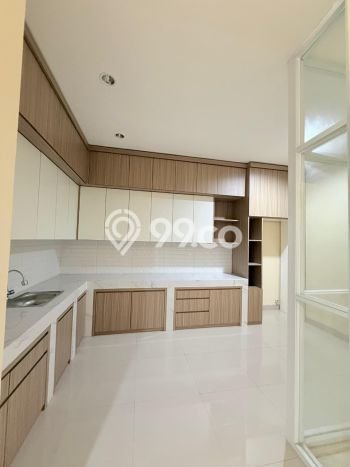 Dijual Rumah Luas Megah Dengan View Cantik di Gading Serpong, Tangerang Dijual Rumah Luas Megah Dengan View Cantik di Gading Serpong, Tangerang
