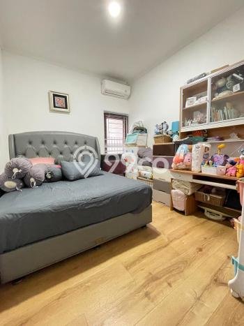 Jual Rumah Luas Elegan Dengan View Cantik di BSD Nusaloka, Tangerang Jual Rumah Luas Elegan Dengan View Cantik di BSD Nusaloka, Tangerang