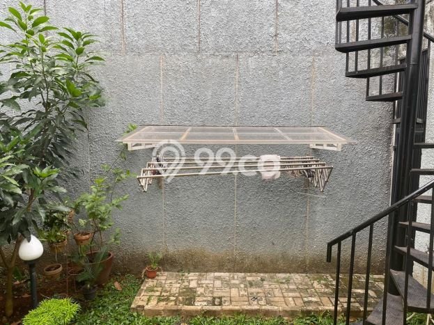 Hunian Elit LB 243m2 Siap Pakai Desain Elegan di Lebak Bulus, Jakarta Selatan Hunian Elit LB 243m2 Siap Pakai Desain Elegan di Lebak Bulus, Jakarta Selatan