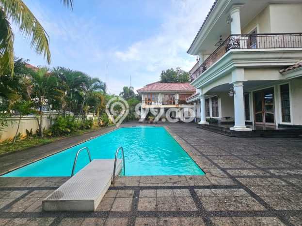Jual Rumah Mewah Megah Dengan View Eksklusif di Kedoya Baru, Jakarta Barat Jual Rumah Mewah Megah Dengan View Eksklusif di Kedoya Baru, Jakarta Barat