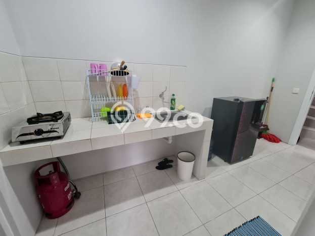 Rumah Kost Dijual di BSD City Tangerang Luas 90m2 Rumah Kost Dijual di BSD City Tangerang Luas 90m2