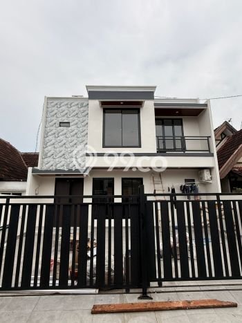 Rumah Mewah LB 200m2 Siap Pakai Desain Elegan di Sektor 7A/B-Gading Serpong, Tangerang Rumah Mewah LB 200m2 Siap Pakai Desain Elegan di Sektor 7A/B-Gading Serpong, Tangerang