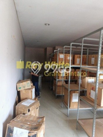 Ruko Dijual di Prime Area Jakarta Selatan Luas 95m2 Ruko Dijual di Prime Area Jakarta Selatan Luas 95m2