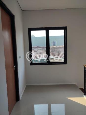 Rumah Luas Asri 4 KT Siap Pakai di kreo Tangerang Rumah Luas Asri 4 KT Siap Pakai di kreo Tangerang