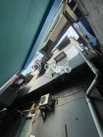 Kost Dijual di Jembatan Besi dengan 26 KT dan Luas 110m2 Kost Dijual di Jembatan Besi dengan 26 KT dan Luas 110m2