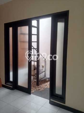 Jarang Ada! Rumah Kontrakan 4 Kamar Bagus Siap Huni Bintaro Jarang Ada! Rumah Kontrakan 4 Kamar Bagus Siap Huni Bintaro