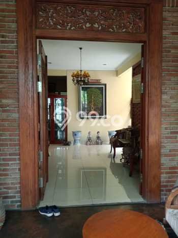 Jual Rumah Luas Elegan Dengan View Cantik di Tanah Kusir, Jakarta Selatan Jual Rumah Luas Elegan Dengan View Cantik di Tanah Kusir, Jakarta Selatan