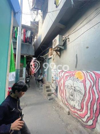 Kost Dijual di Jembatan Besi dengan 26 KT dan Luas 110m2 Kost Dijual di Jembatan Besi dengan 26 KT dan Luas 110m2