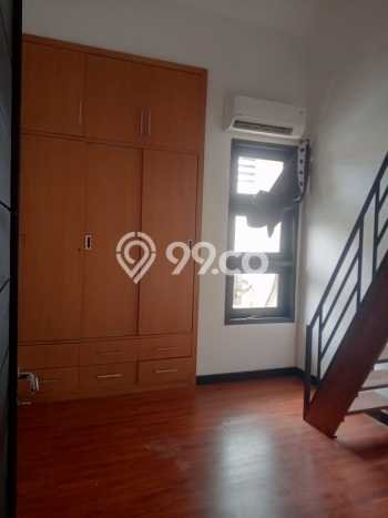 Jarang Ada! Rumah Kontrakan 4 Kamar Bagus Siap Huni Bintaro Jarang Ada! Rumah Kontrakan 4 Kamar Bagus Siap Huni Bintaro
