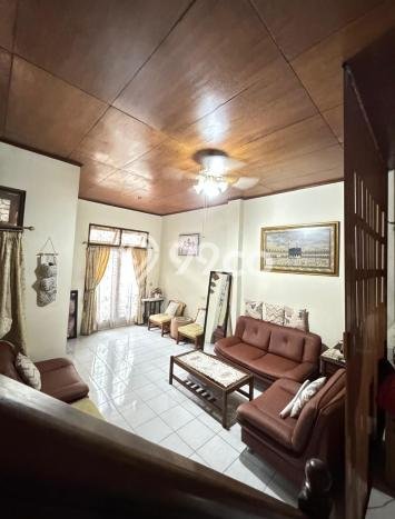 Rumah Modern 4 KT di Rawamangun Jakarta Timur Unfurnished Rumah Modern 4 KT di Rawamangun Jakarta Timur Unfurnished