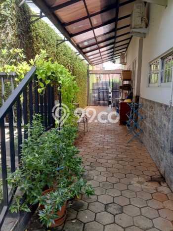 Hot Offer Hunian Premium Ideal dan Luas di Kebayoran Lama, Jakarta Selatan Hot Offer Hunian Premium Ideal dan Luas di Kebayoran Lama, Jakarta Selatan