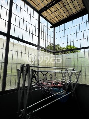 Rumah Luas Asri 5 KT Siap Pakai di Graha Raya Tangerang Selatan Rumah Luas Asri 5 KT Siap Pakai di Graha Raya Tangerang Selatan