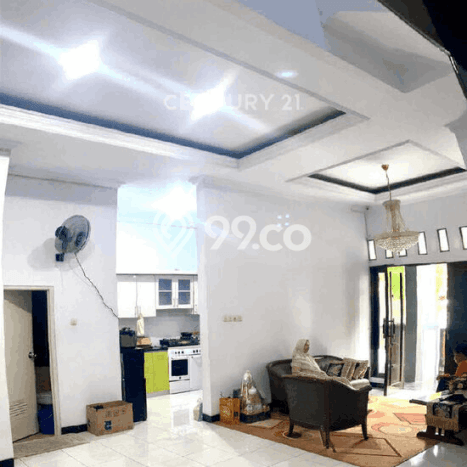 Disewakan! Rumah 5 Kamar Tidur &
3 Kamar Mandi di Pondok Kelapa, Jakarta Timur Disewakan! Rumah 5 Kamar Tidur &
3 Kamar Mandi di Pondok Kelapa, Jakarta Timur